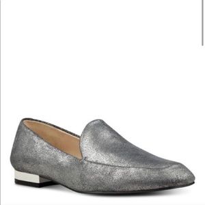 ✨SOLD✨ Nine West Silver Grey Sparkle Loafers